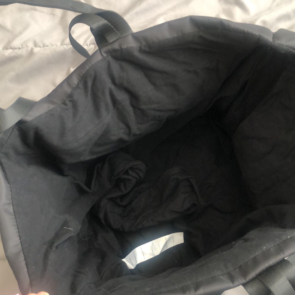 Black Fabletics Weekender Bag - Picture 2 of 3